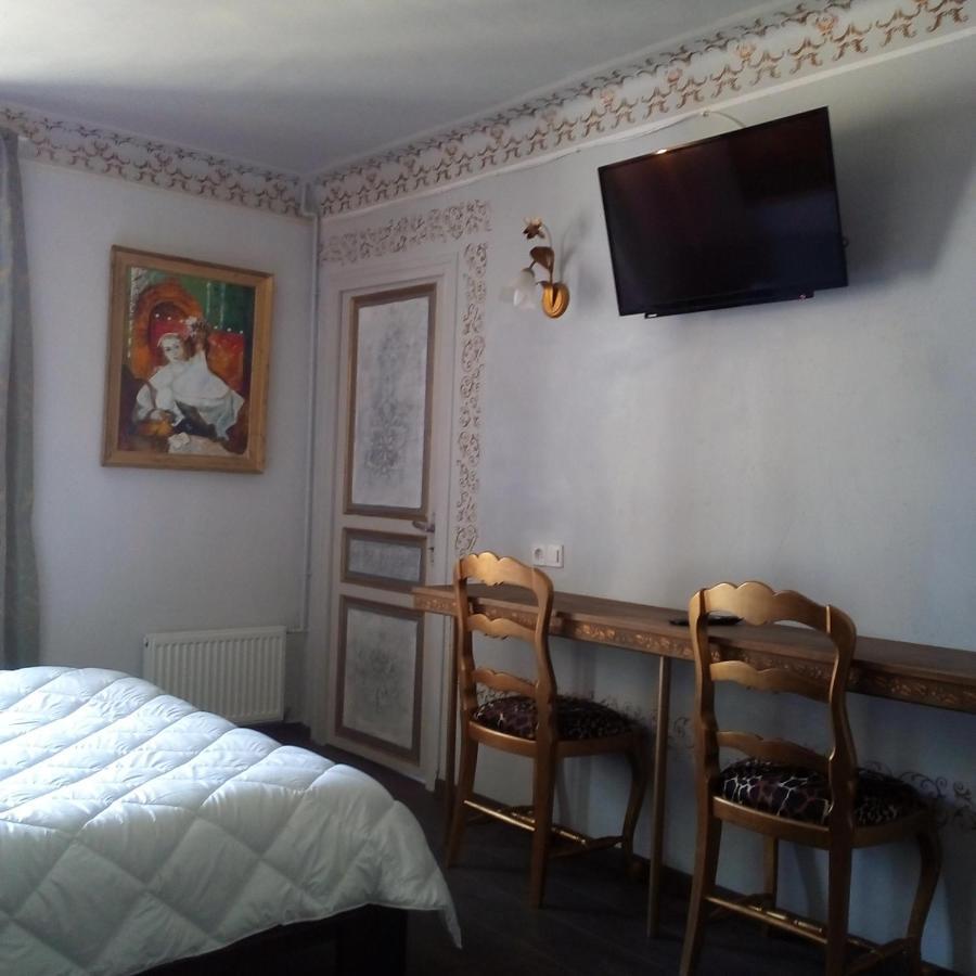 Appartement De Ville Medievale Vinca Exteriör bild